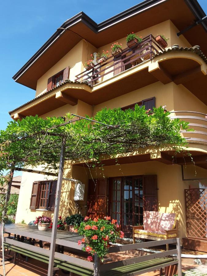 Mansarda Fiorita Bed & Breakfast Abatemarco Luaran gambar