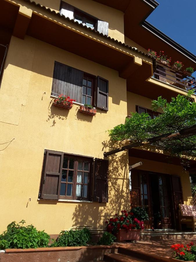 Mansarda Fiorita Bed & Breakfast Abatemarco Luaran gambar