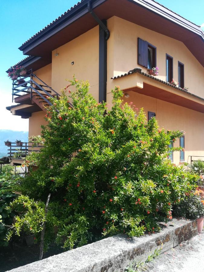 Mansarda Fiorita Bed & Breakfast Abatemarco Luaran gambar